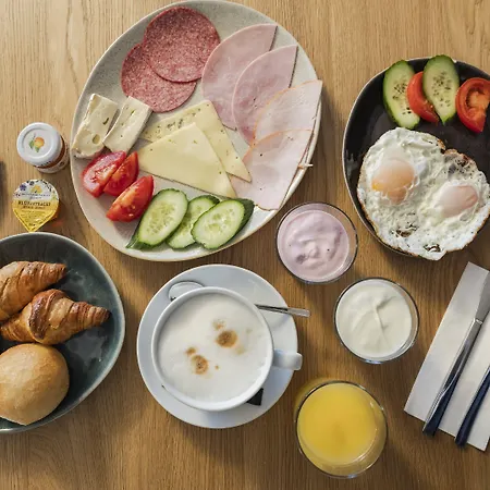 Numa Viktoria Aparthotel